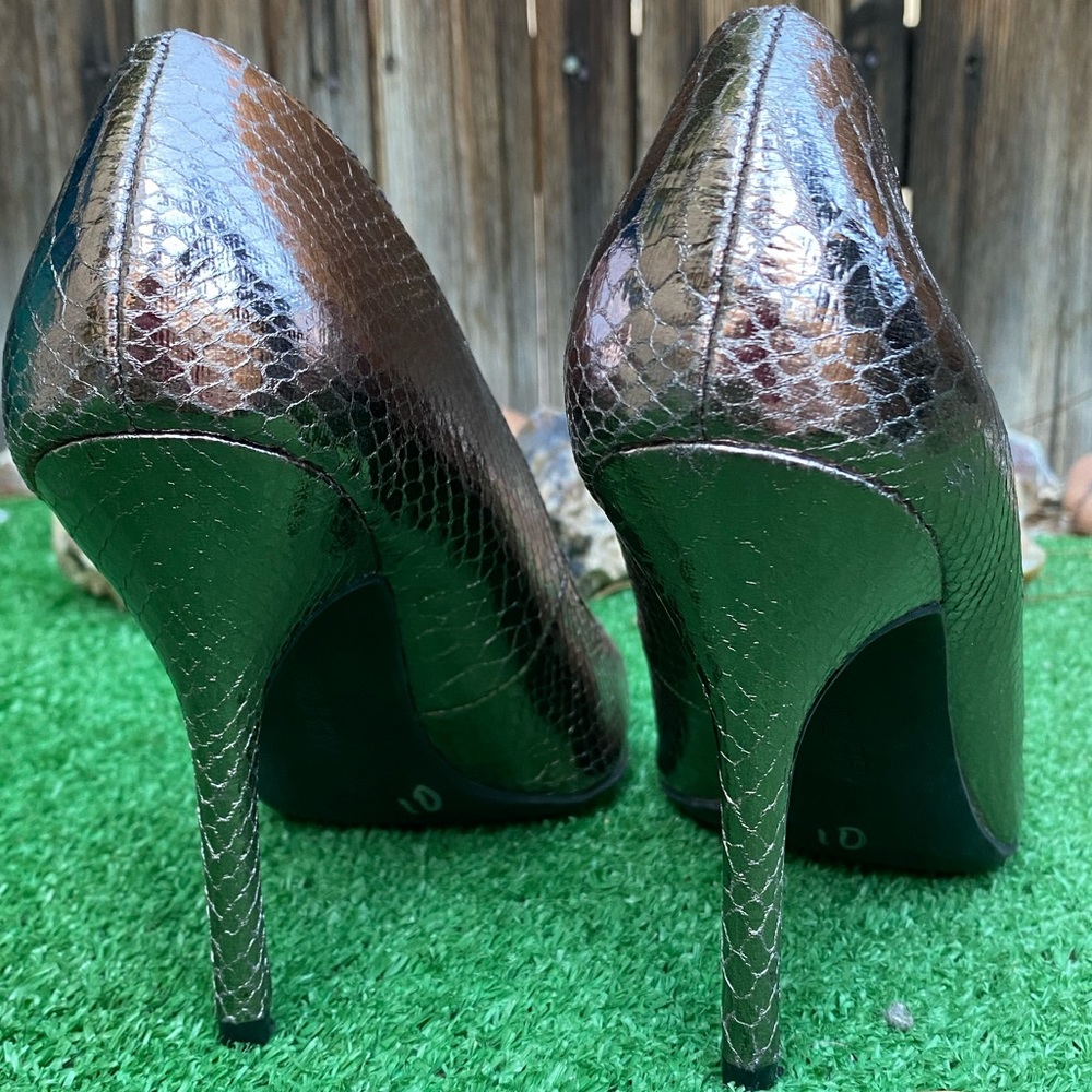 SAM & LIBBY Pumps - Picture 4 of 8
